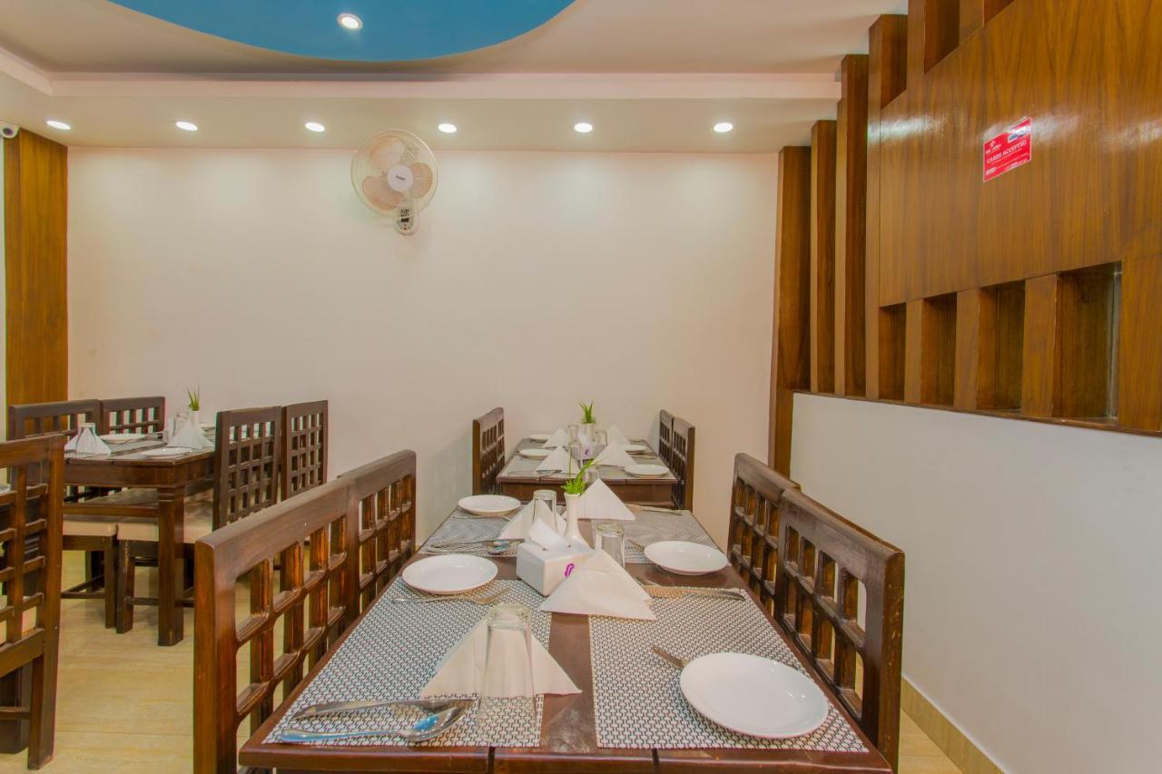 Hotel Lakeside Pvt. Ltd. Pokhara Esterno foto