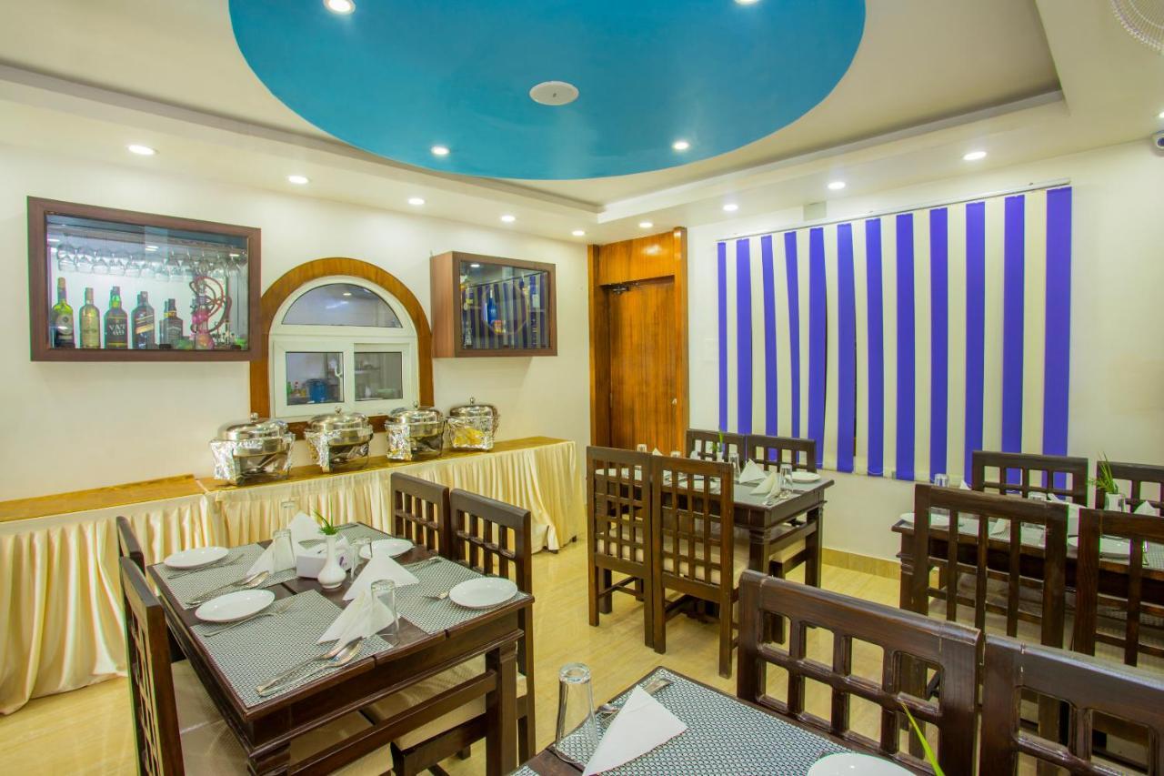 Hotel Lakeside Pvt. Ltd. Pokhara Esterno foto