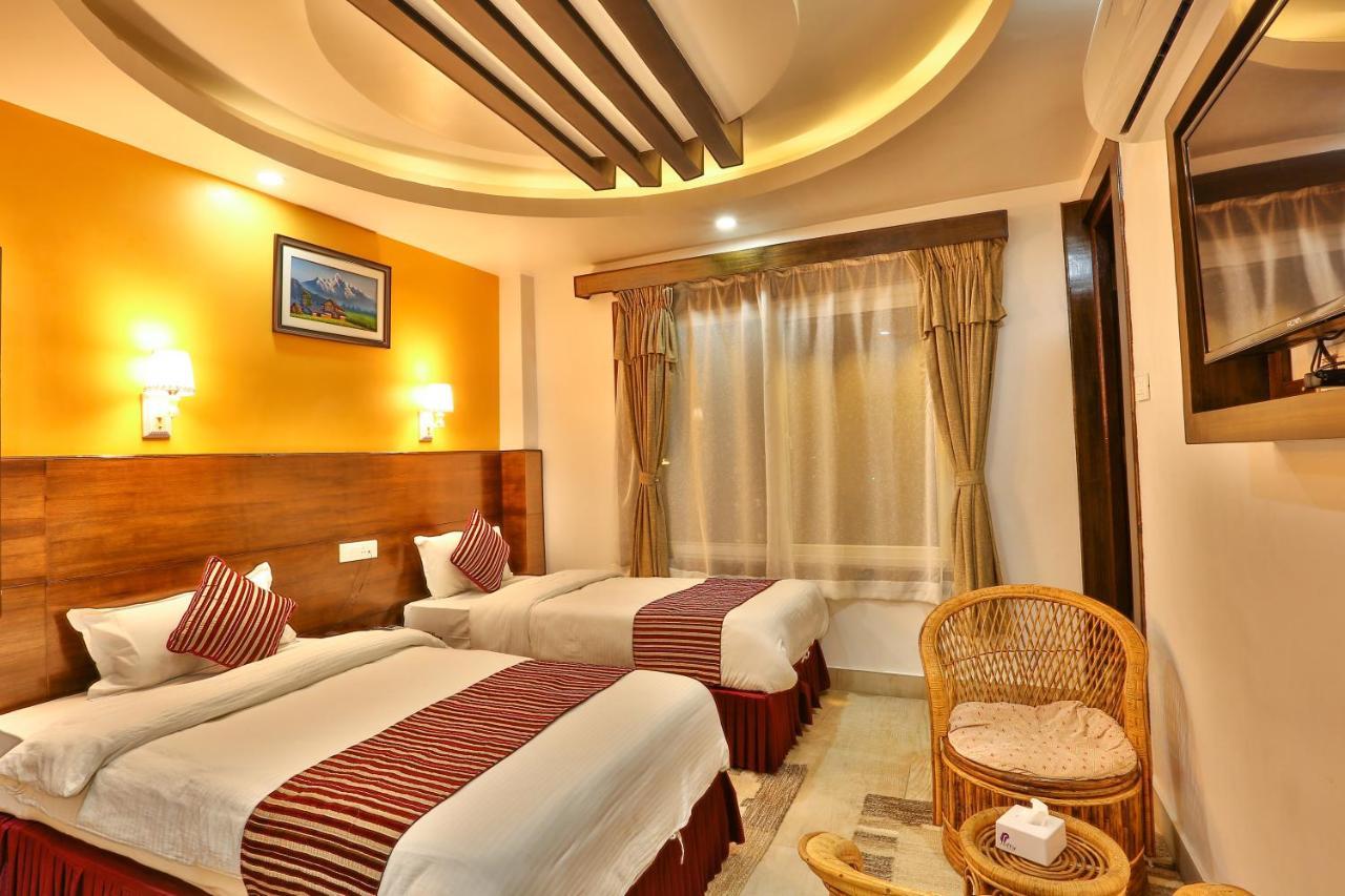 Hotel Lakeside Pvt. Ltd. Pokhara Esterno foto